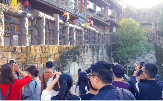 1540802220224927.jpg 持-3.jpg