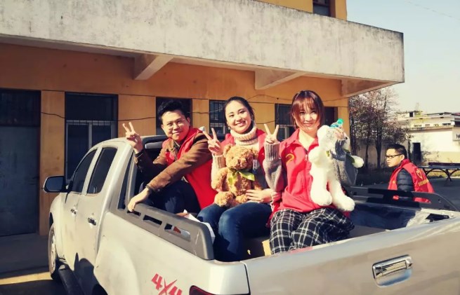 1575618759580563.jpg 關(guān)愛-6.jpg